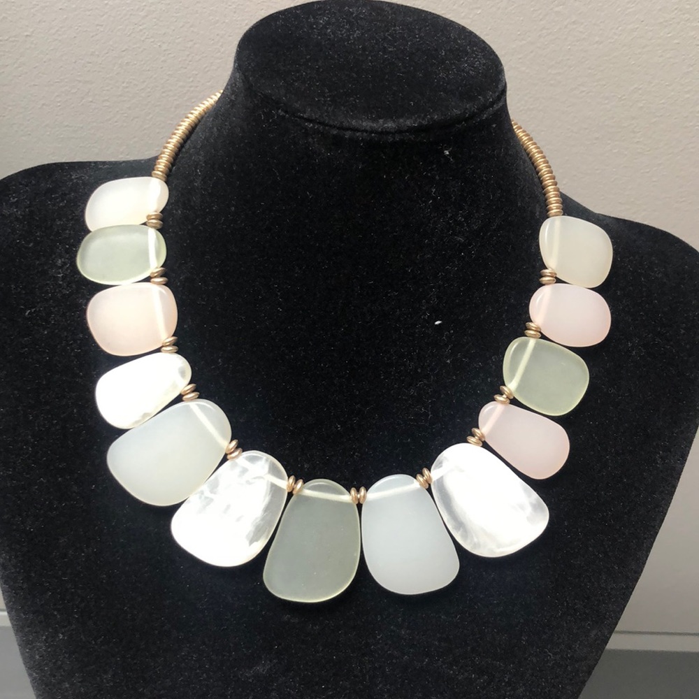 LOFT necklace